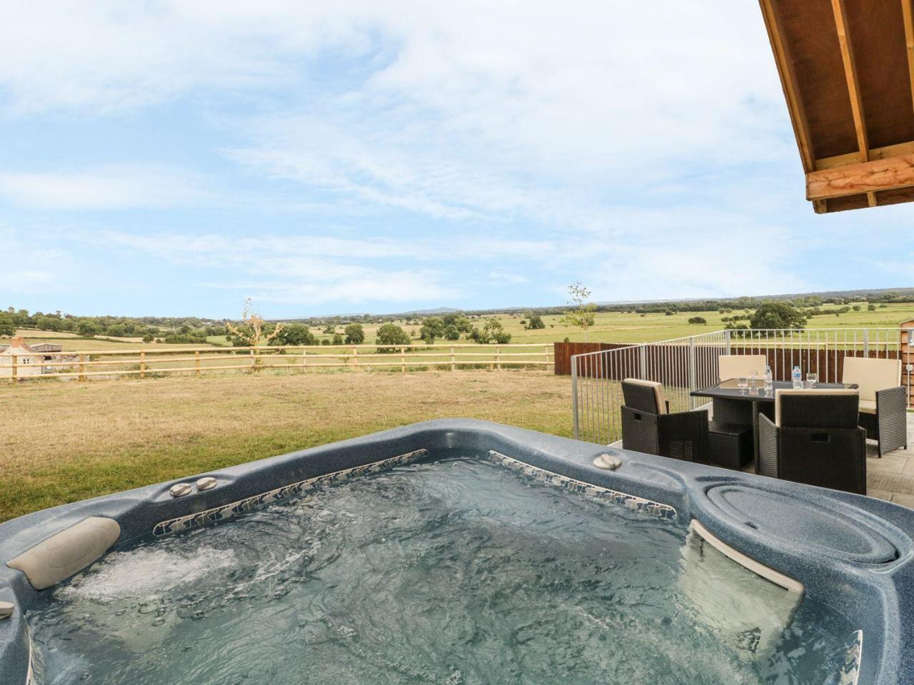 Swan Lodge Castle Farm Wedmore Exterior foto